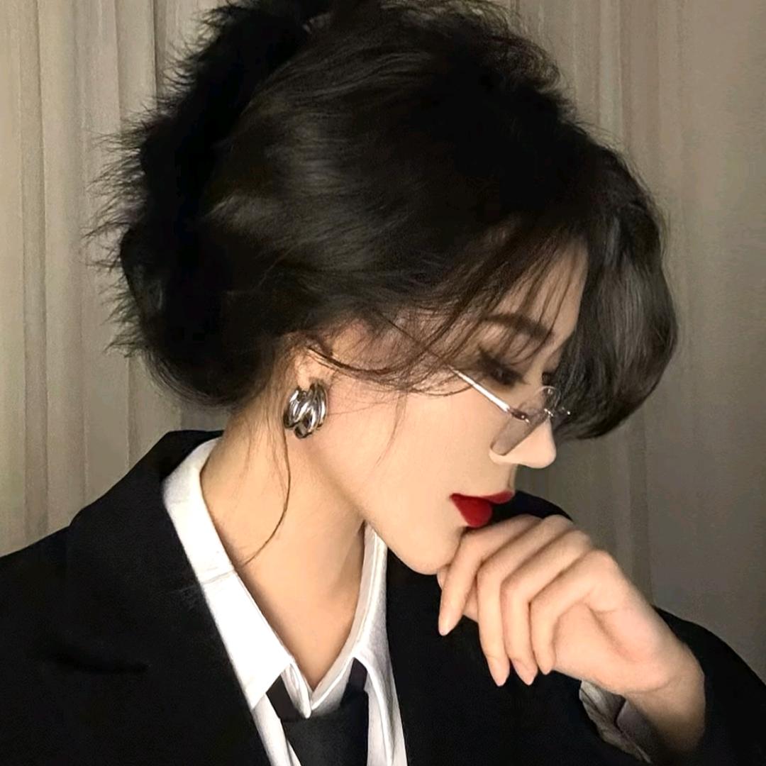 小月亮🤔