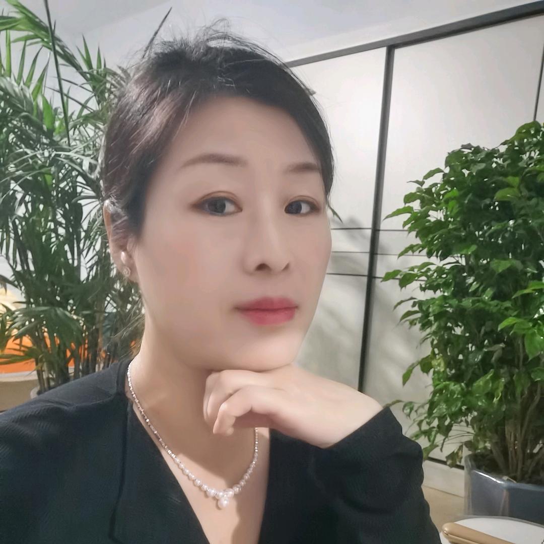 冯冯（上午9：20首播）