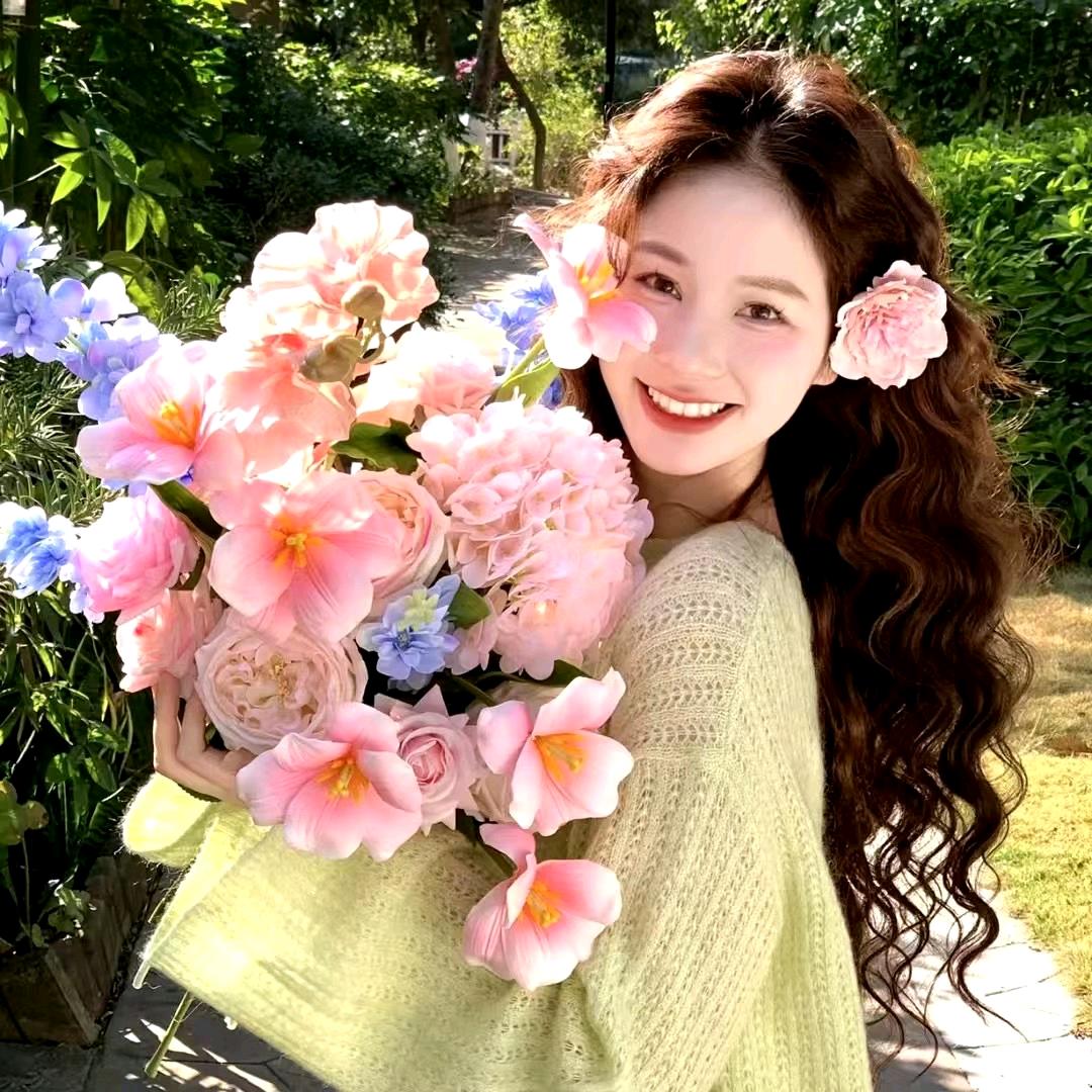 吃地瓜的艾莎公主-