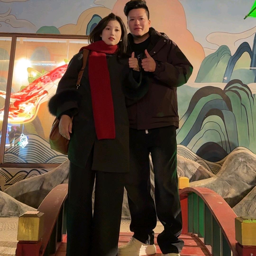 隔壁小王(靖哥)