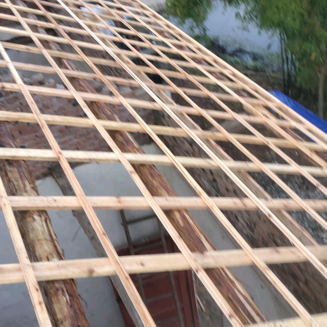 文哥专业换红瓦