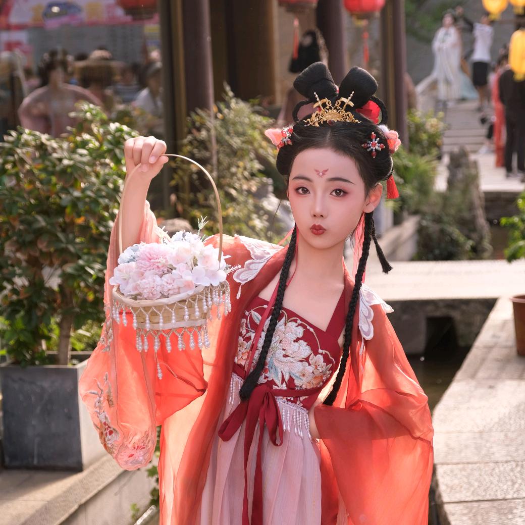 绮宝