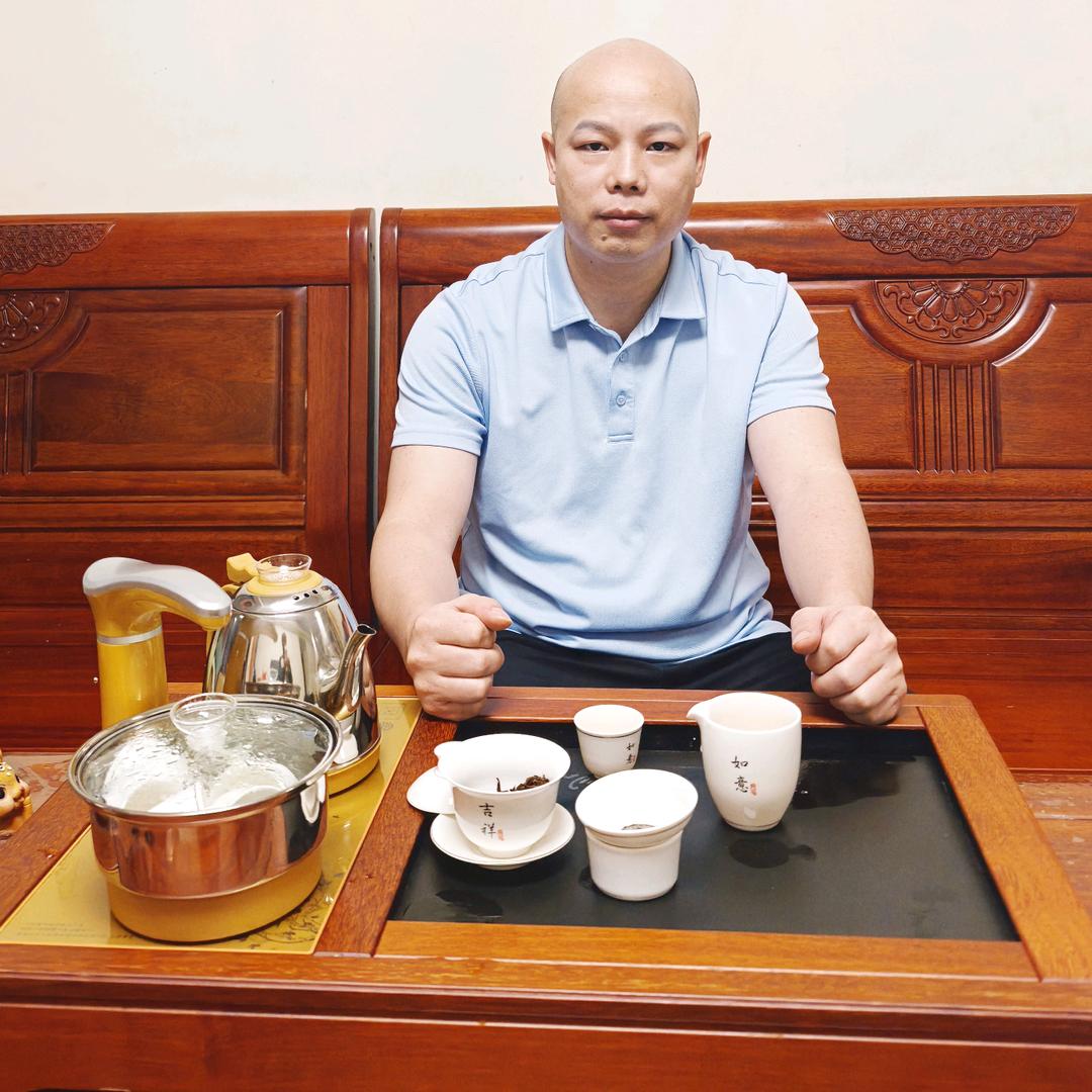 光头大姐夫 李先生