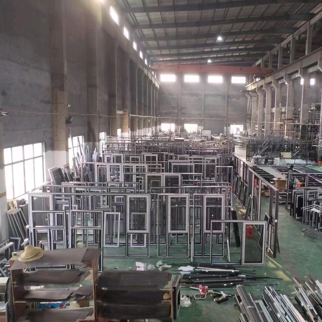 上.饶门窗批发冯