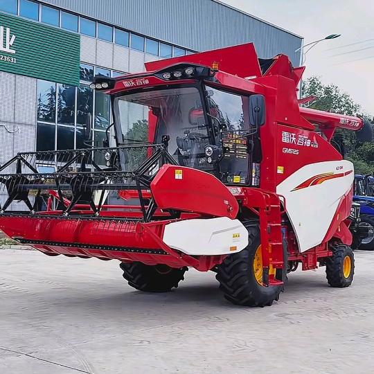 90后小麦玉米收割机鲁R:种植养殖合作社