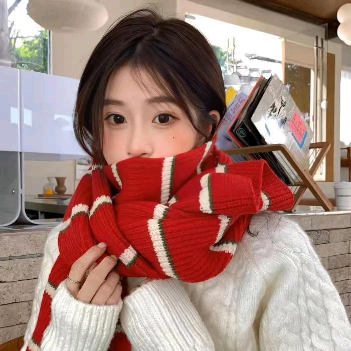 作防水的小萌妹