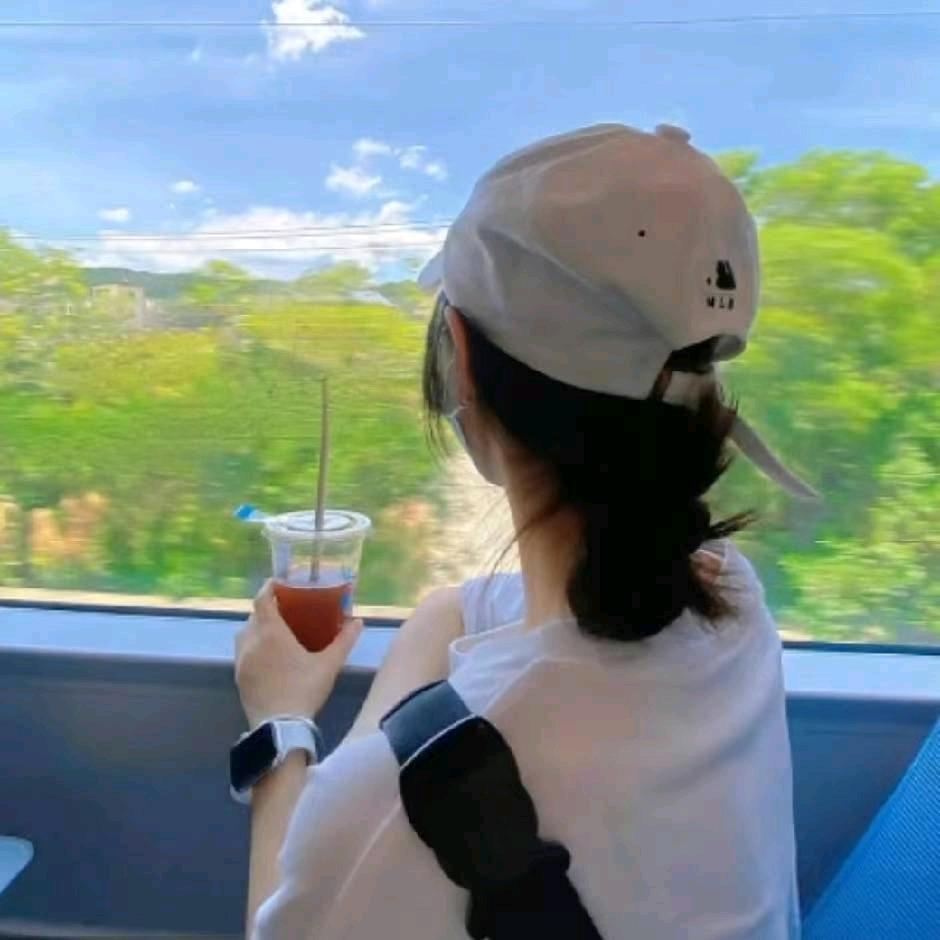 小鱼吖