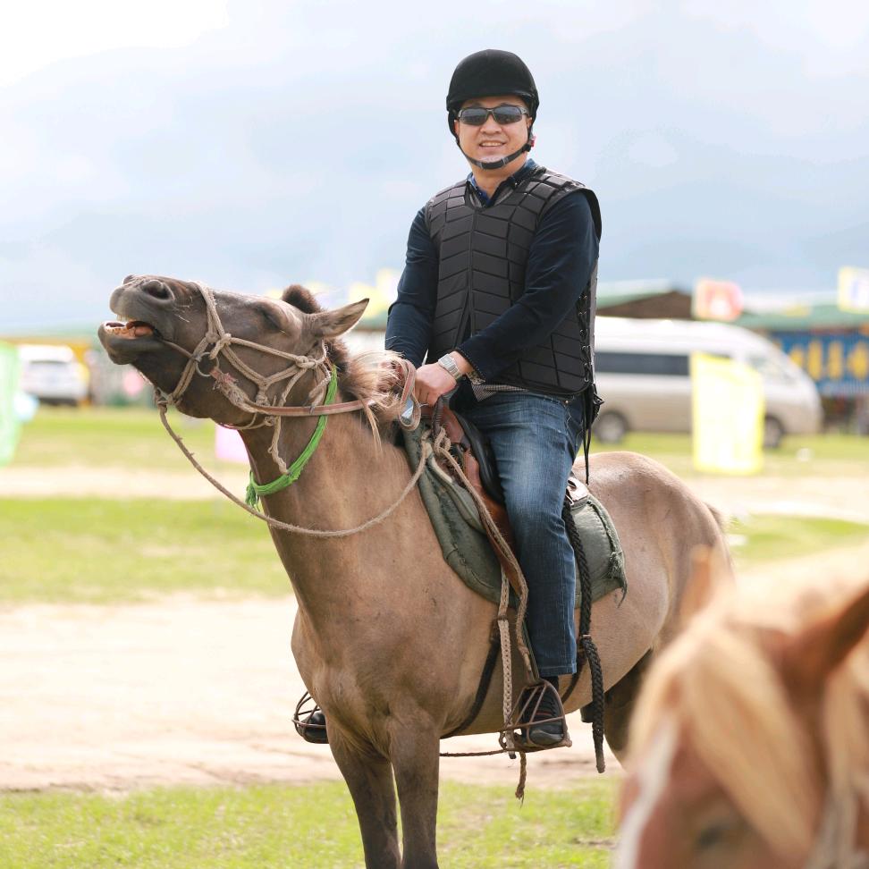 王先森❤️（66年雄🐴）