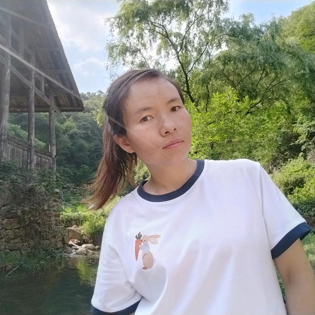 雪梅（17点50首播）