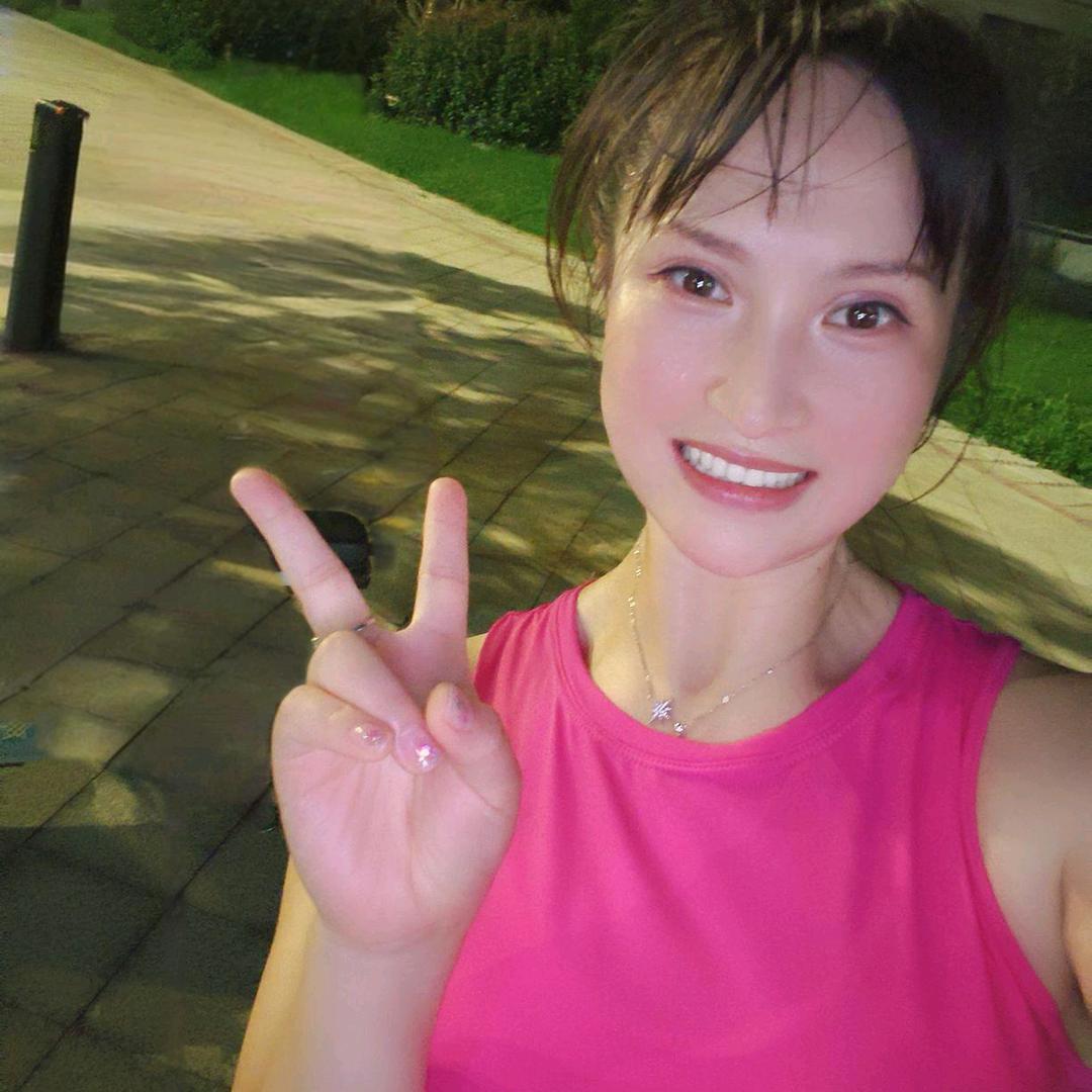V 姐团 👑 小 V