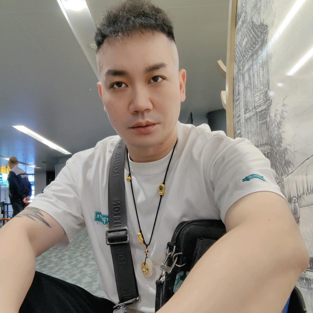 你🉐不到的周叔叔