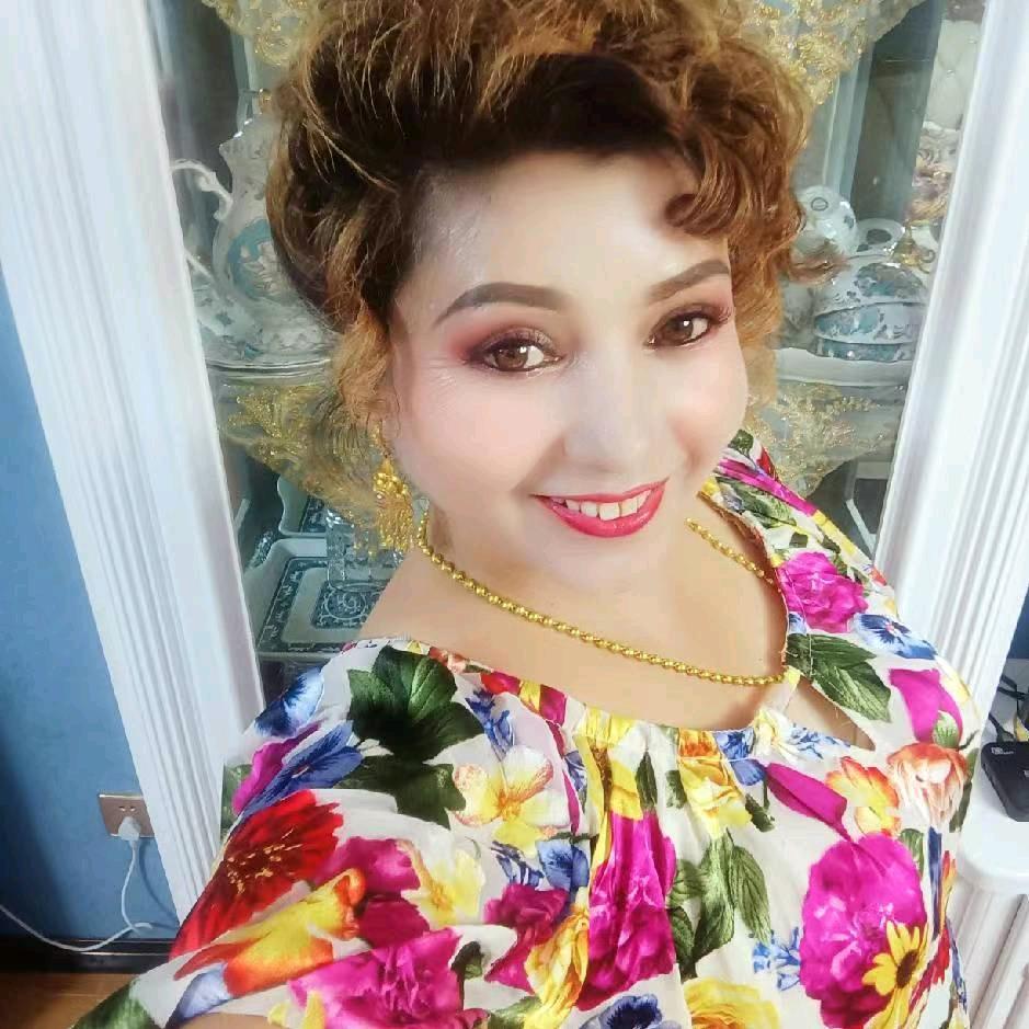 热孜宛古丽😘