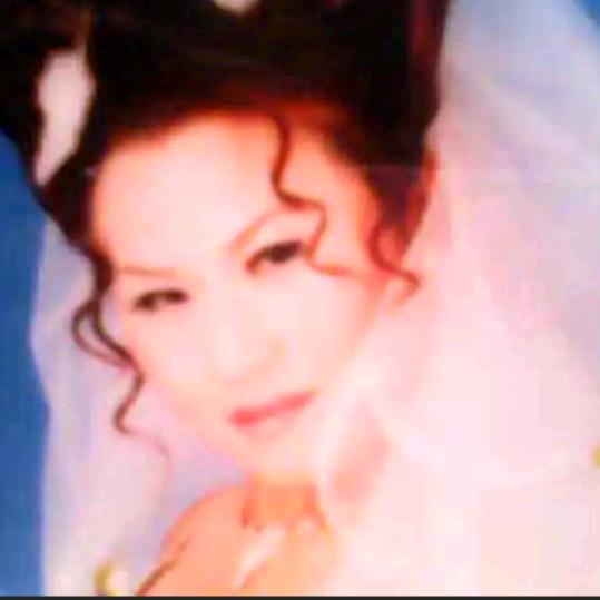 洁白的哈褡，雪白的天山