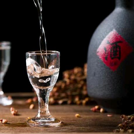 六两酒