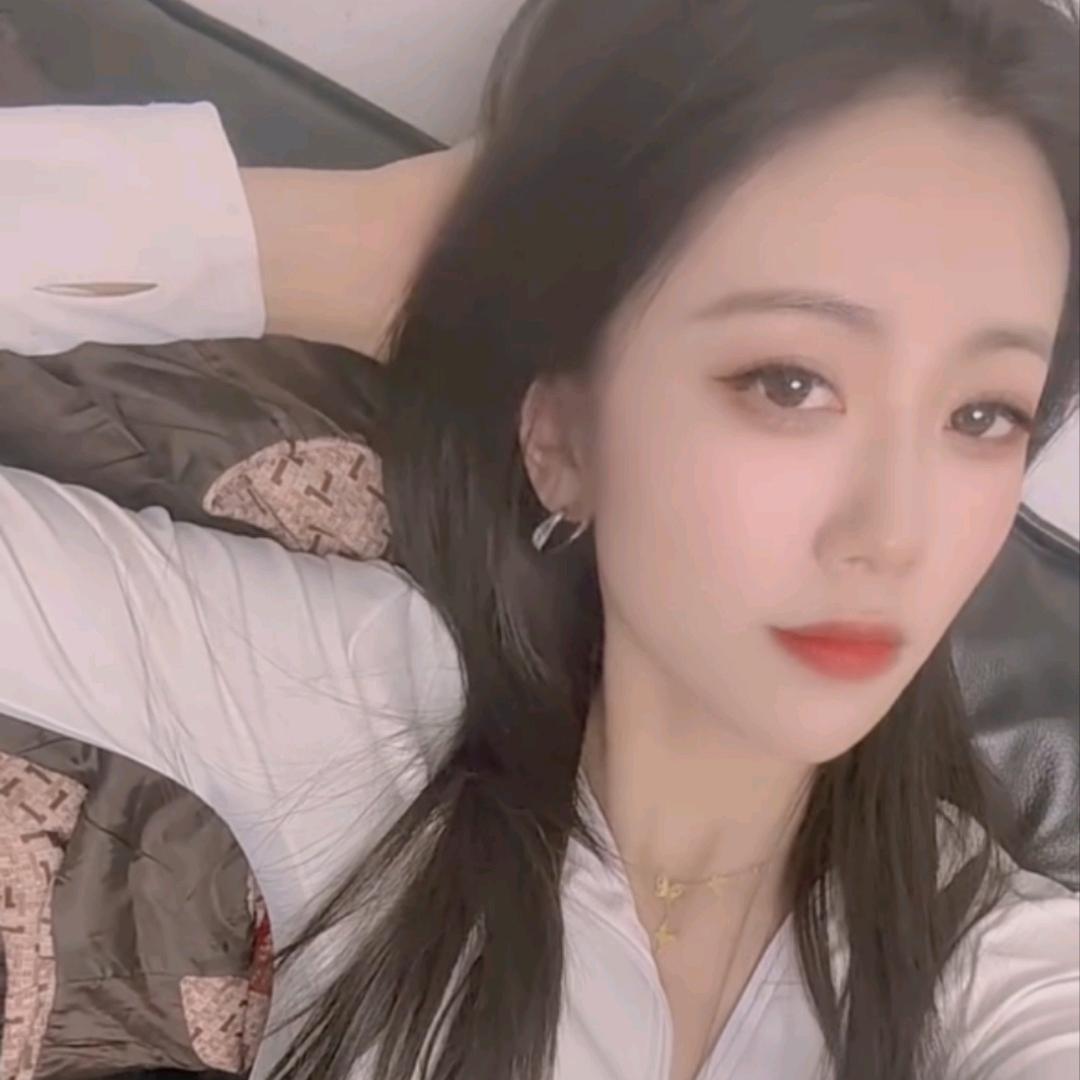 爱笑的女孩~719