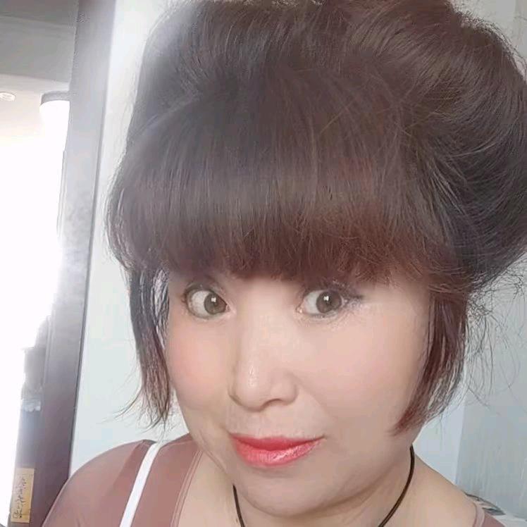 我的名字。单身姐姐。