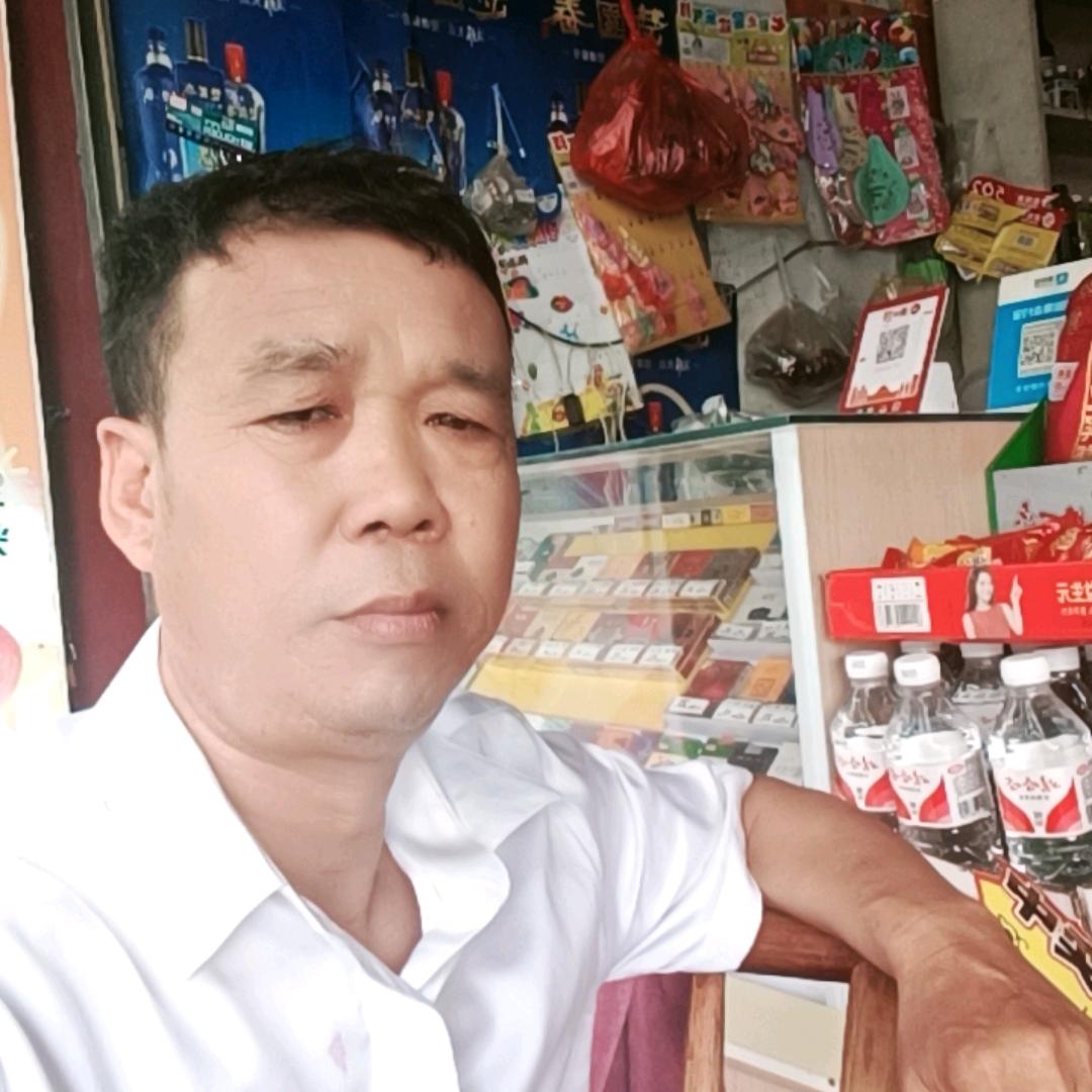 胡老二，巫山么么哒大鼓团队