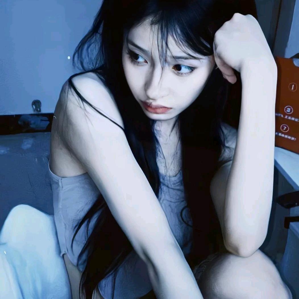 小  钰