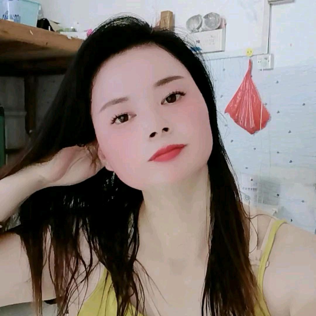 侗族杨艳