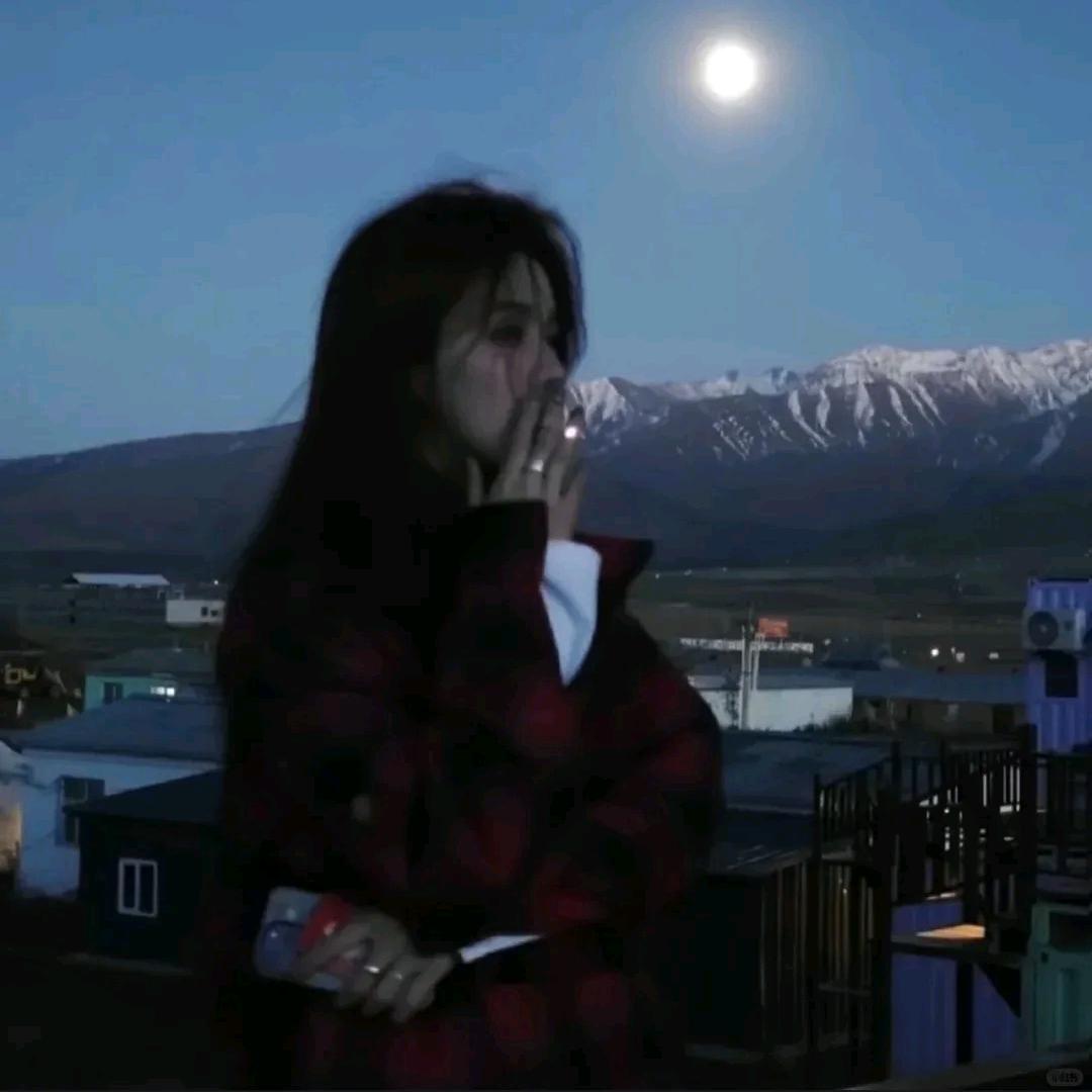 古怪阿姨（圆脸版）