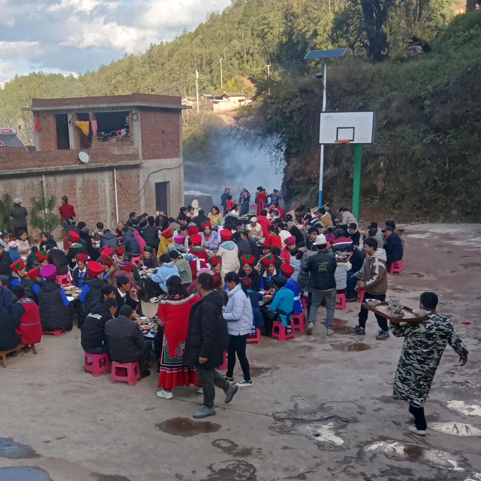 《♚快递꧁飙♥》（小菜鸟）😂😂