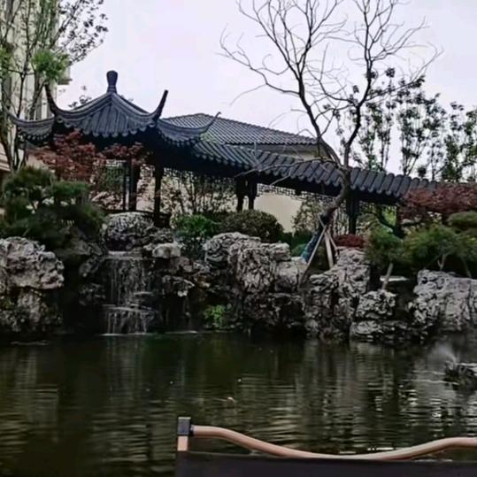 辉辉钢构