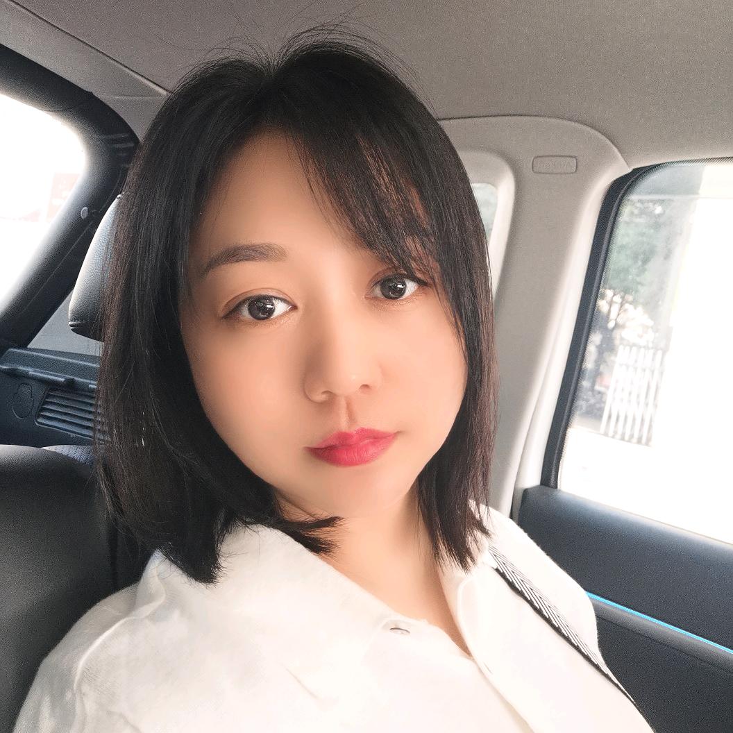 许愿池的希腊少女