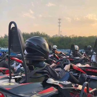 欢跑离心力飓风