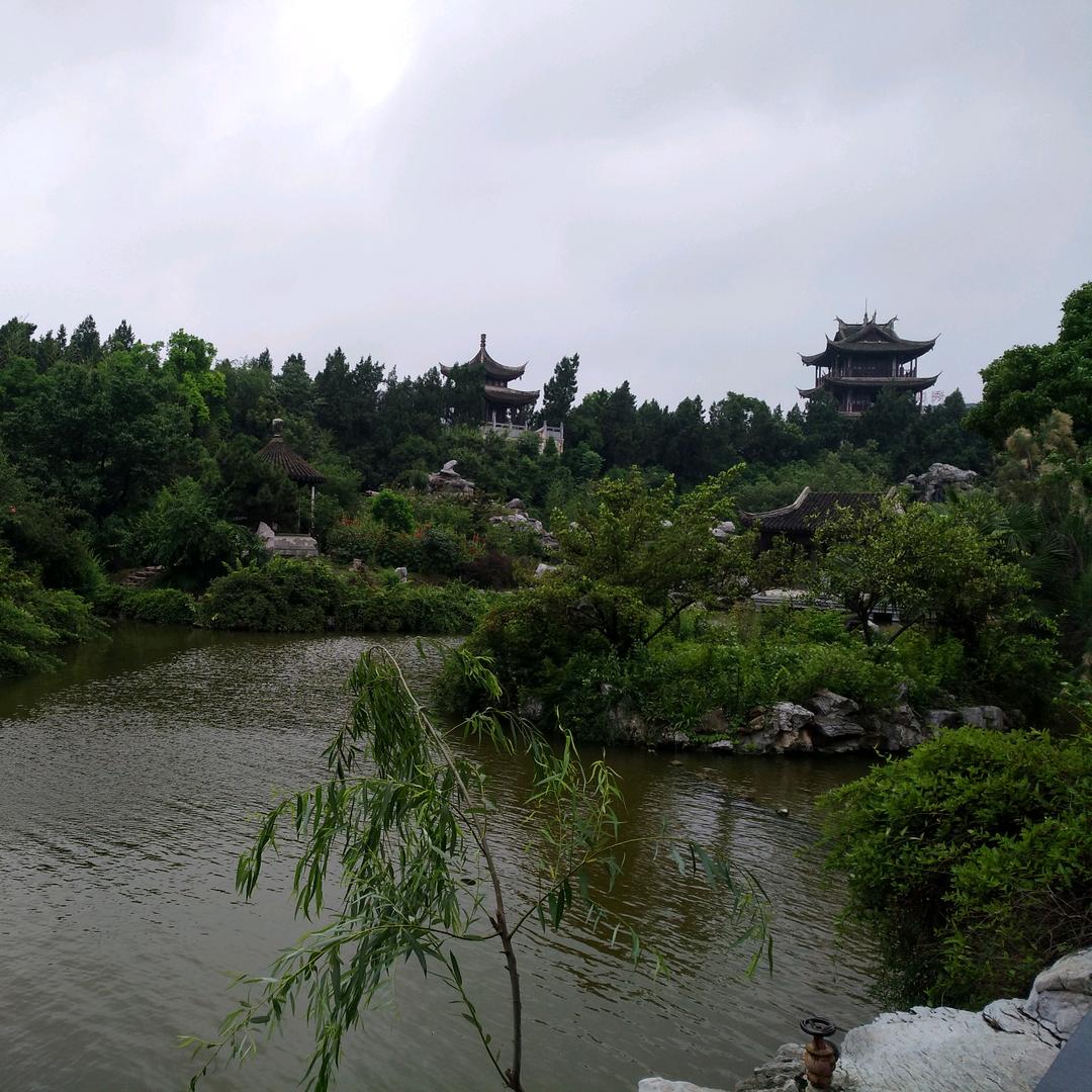 山清水秀