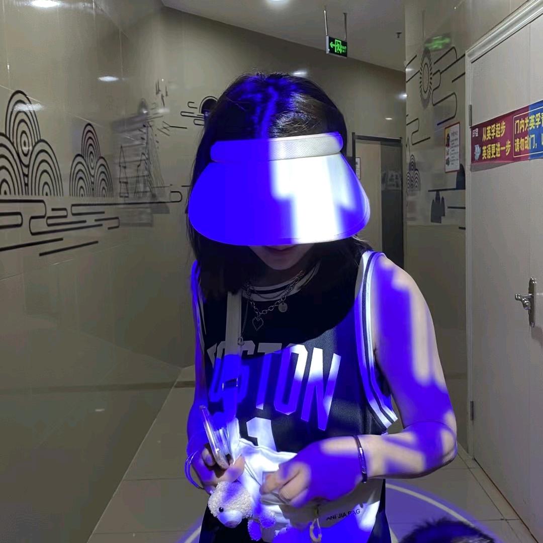 小迪欧尼服饰店
