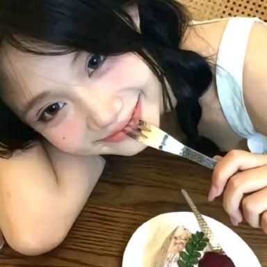 塔塔大王吃饱饱