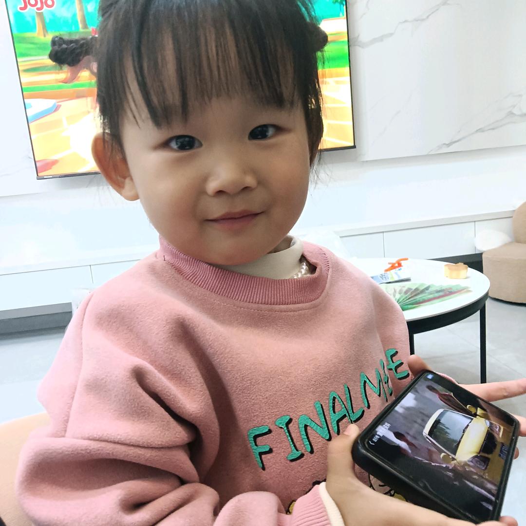 79年的卡嫂（伊伊奶奶）