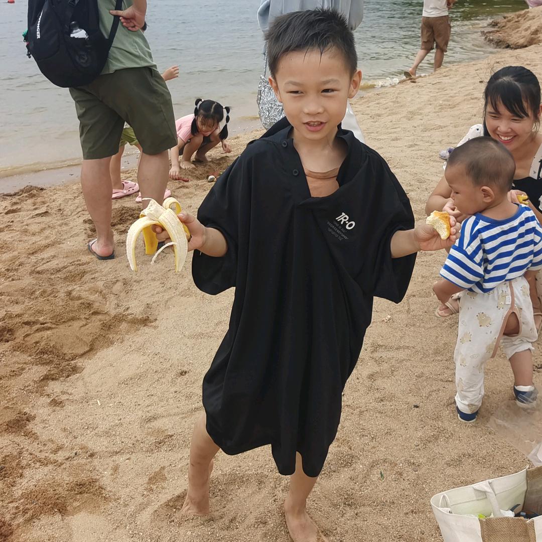 拉布拉多和小赛罗