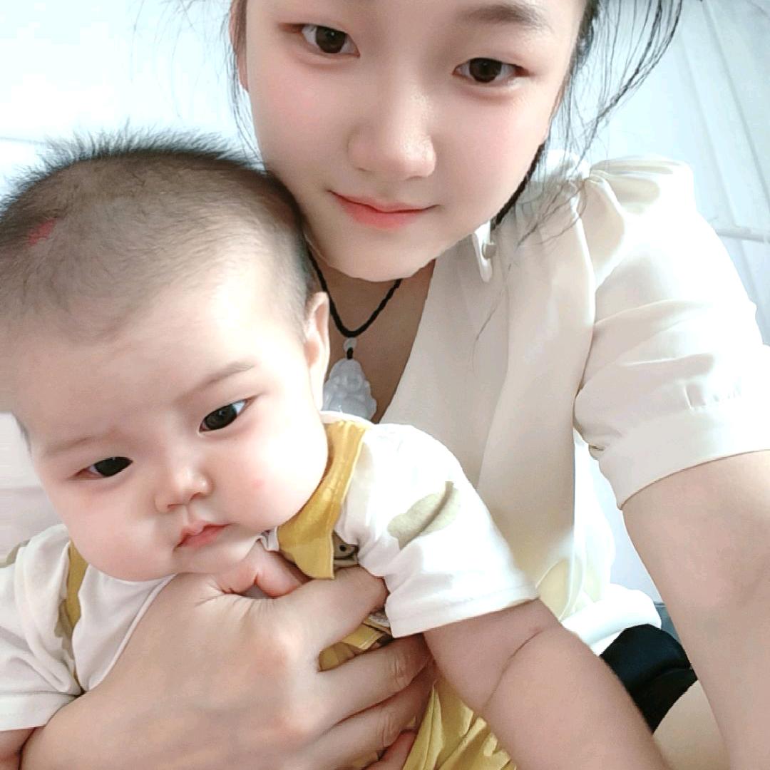 刘小史