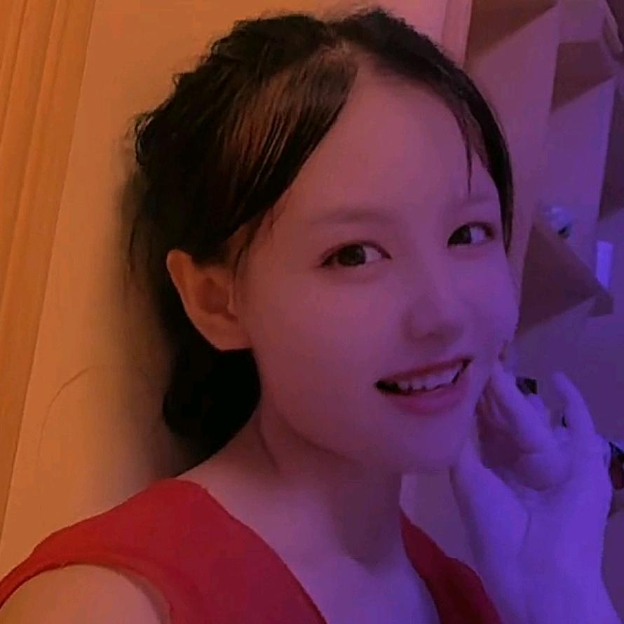 幸运小兔子🐇冰冰