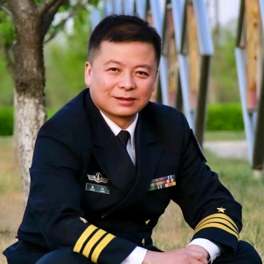 海天雄鹰服务社
