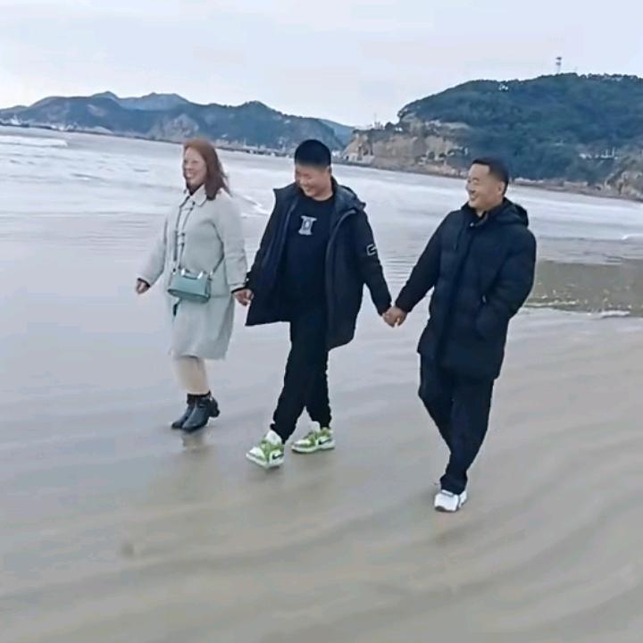 卷馍  水煎包 胡辣汤黑米粥肉夹馍菜夹馍