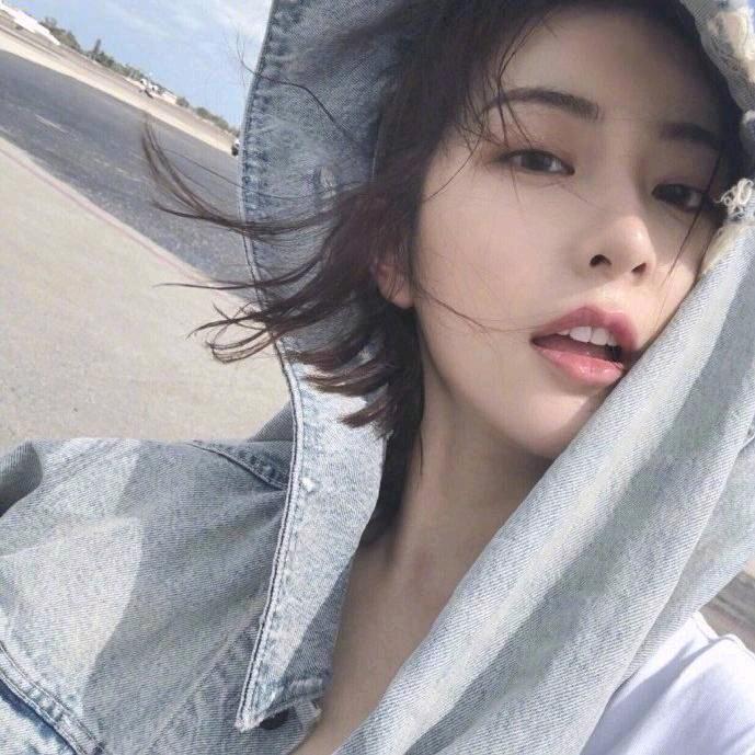 一只小蜜蜂呀！