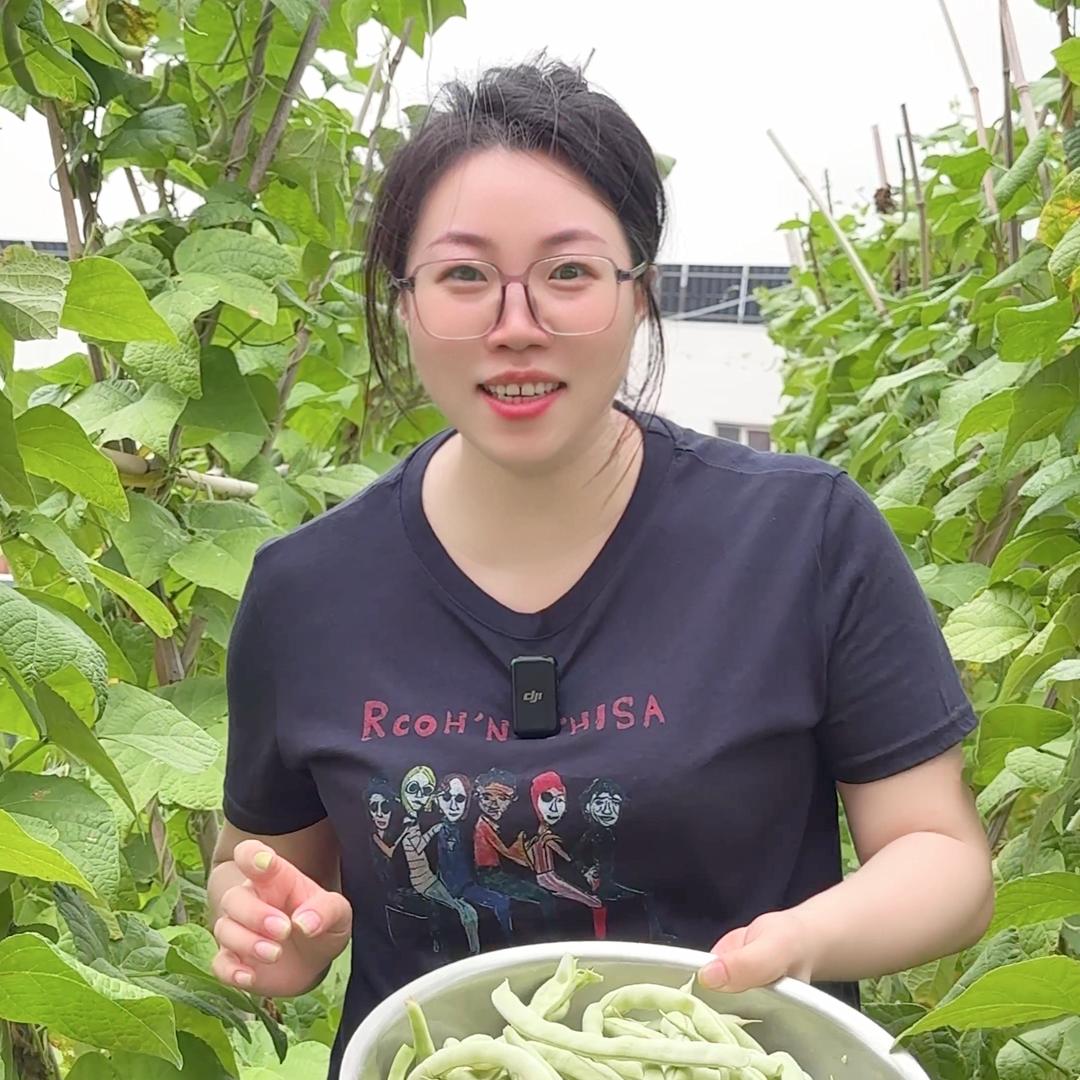 爱吃的老板娘