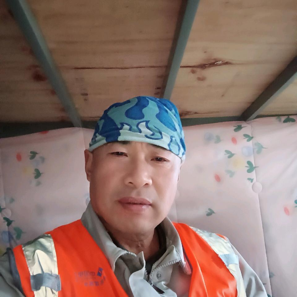 常年在外漂泊