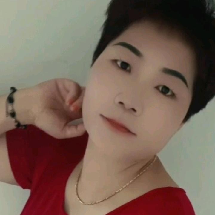 《调皮嫂》