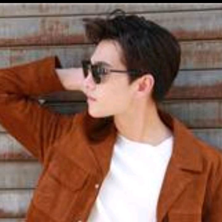 拱手江山为红颜