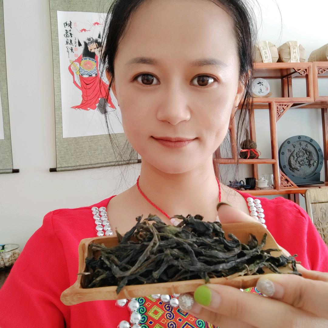 小丢爱喝茶