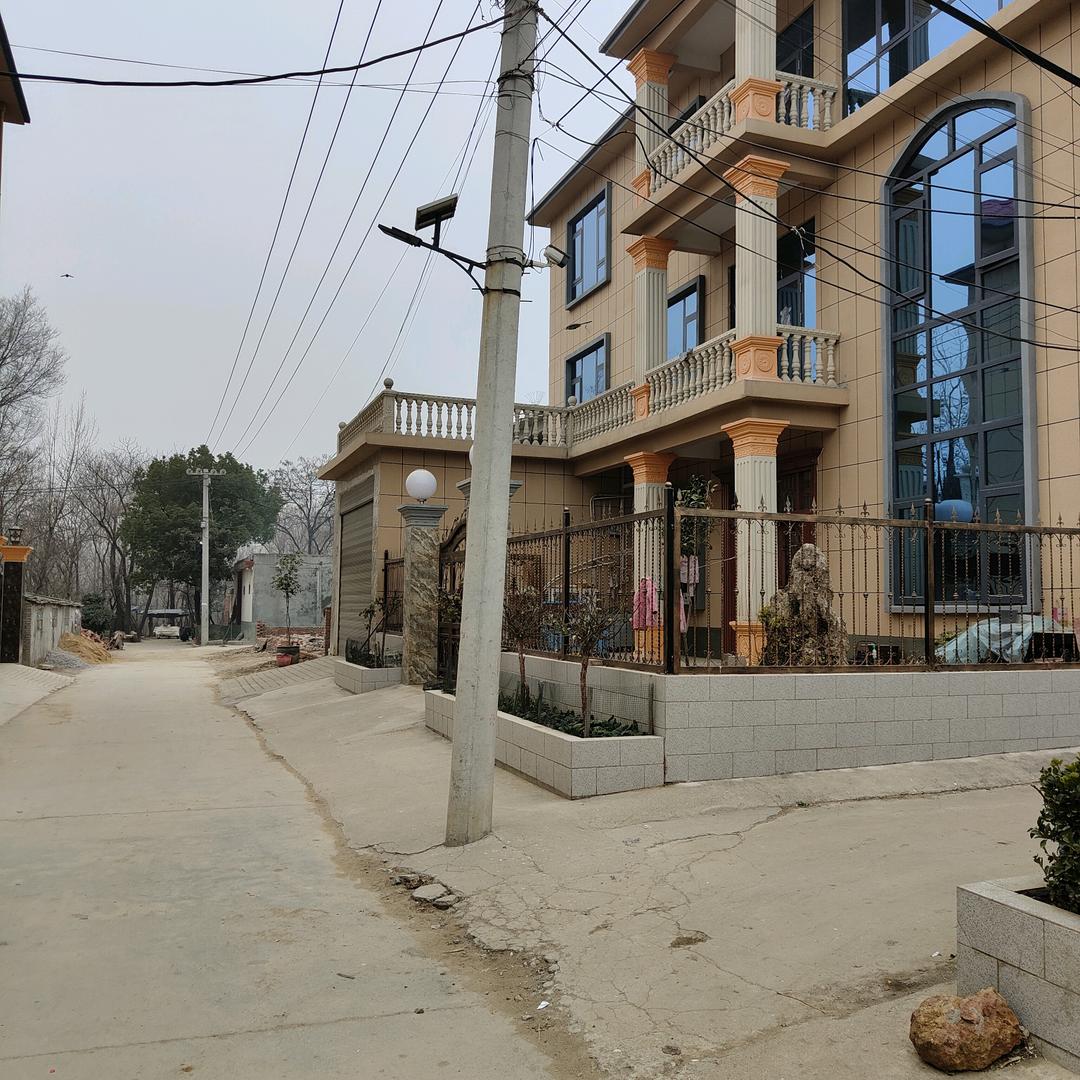 建房的刘哥