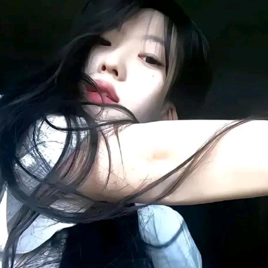 只只文、