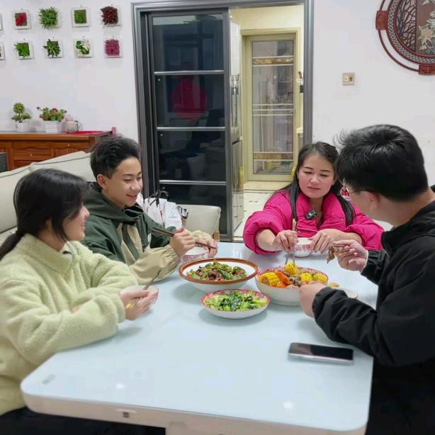 周小帅的愉快一家