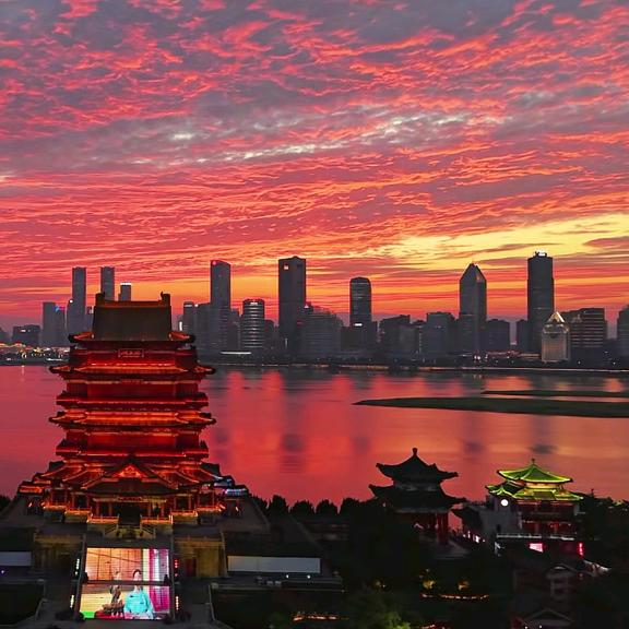 秋水長天