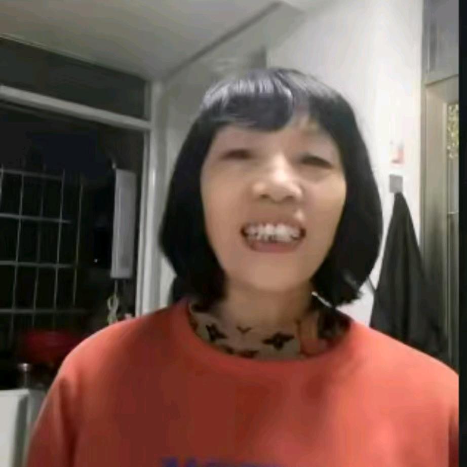 皮姐上午九点半开直播欢迎大家来到直播