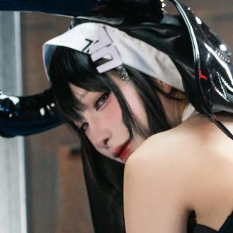 忧郁少妇王可韩