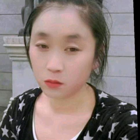 李萍，